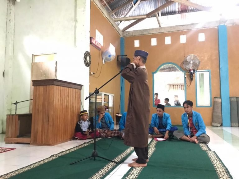 MAHASISWA KKN IAIN KENDARI POSKO DESA WUNGKA WAKATOBI KADERISASI DA’I