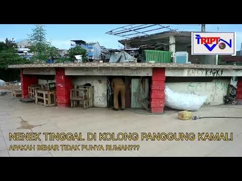 NENEK TINGGAL DI KOLONG PANGGUNG DI KAMALI