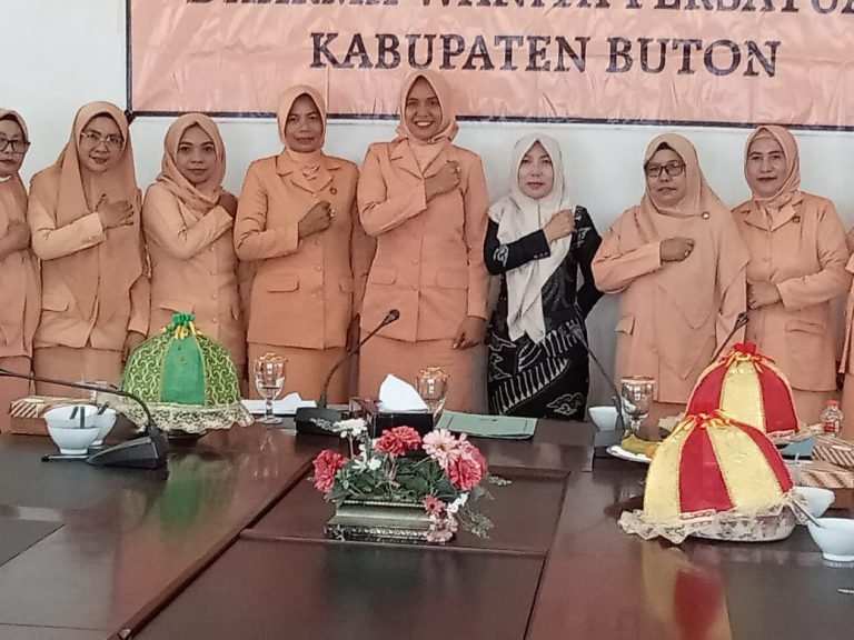 KETUA DWP BUTON: ANGGOTA DWP HARUS AKTIF MEMBERIKAN YANG TERBAIK