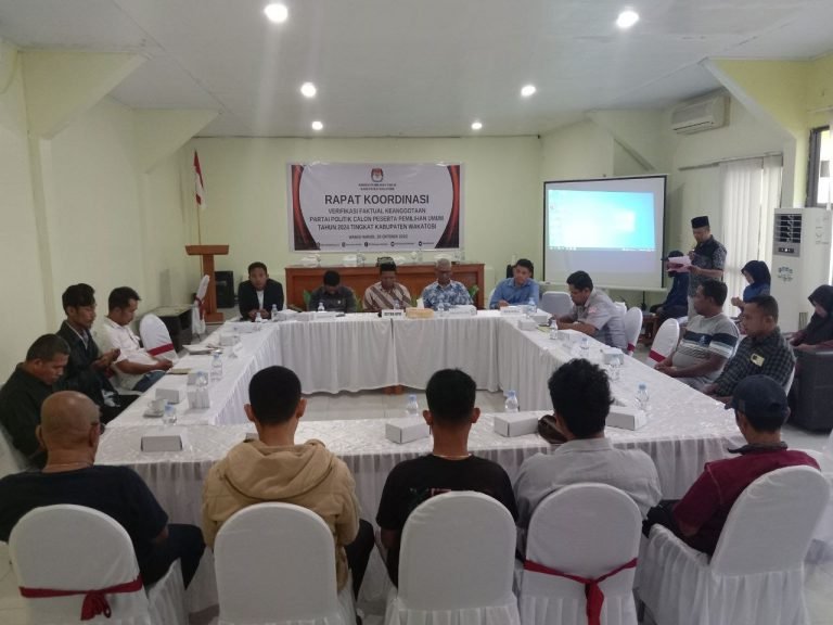 KPU WAKATOBI BERSAMA PIHAK TERKAIT GELAR RAKOR HASIL VERIFIKASI FAKTUAL