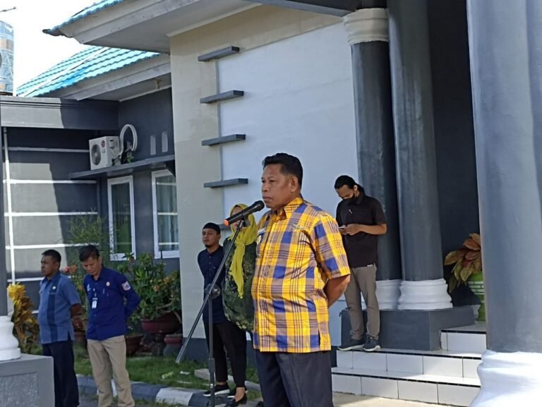 MELEPAS KONTINGEN BUTUR DI PORPROV SULTRA-XIV 2022, AHALI MENITIP PESAN