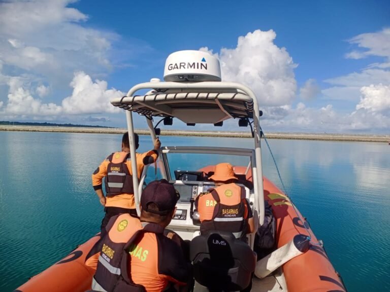 NELAYAN ASAL DONGKALA PASARWAJO DILAPORKAN HILANG SAAT MELAUT