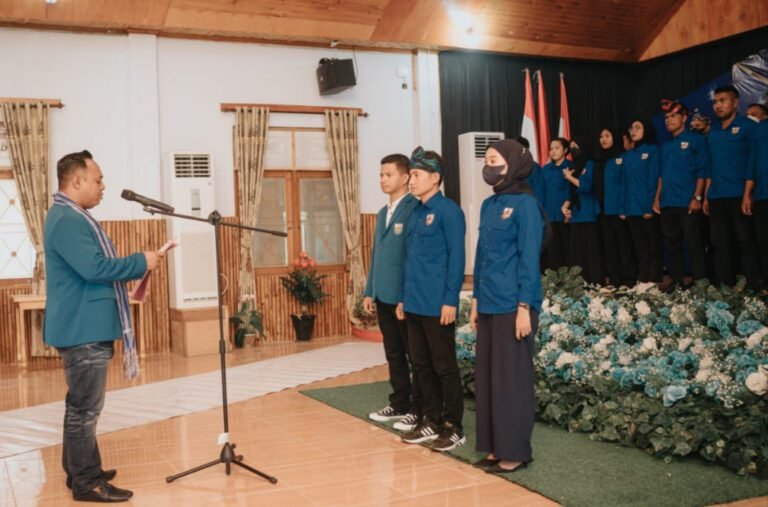 ATAS NAMA KETUA KNPI SULTRA, JUMRAN SAPUTRA MOTIVASI KNPI WAKATOBI