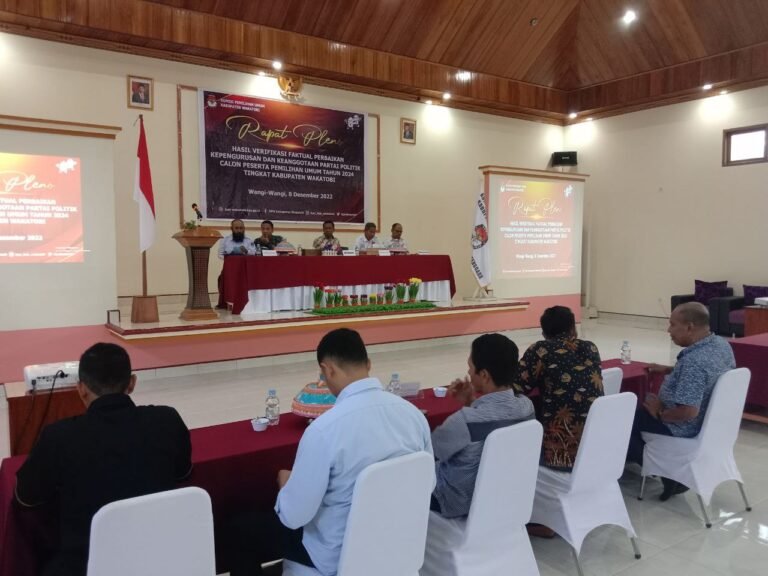 KPU WAKATOBI GELAR RAPAT PLENO HASIL VERIFIKASI FAKTUAL PERBAIKAN PARPOL CALON PESERTA PEMILU 2024