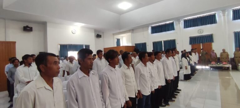 RIDWAN ZAKARIAH LANTIK 386  PERSONIL LINMAS BUTUR