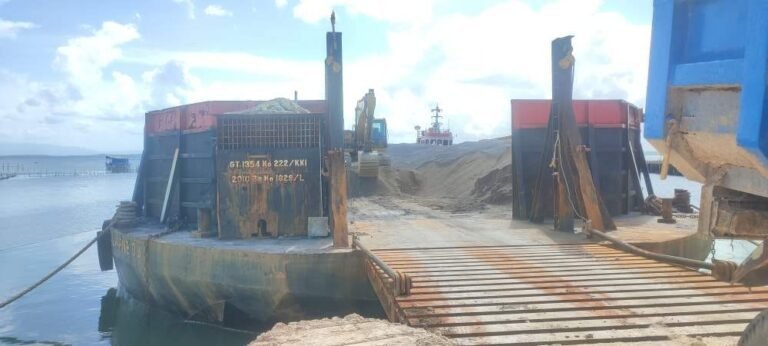 PROYEK CHEN CHEN DI BUTUR DIPROTES WARGA SETEMPAT