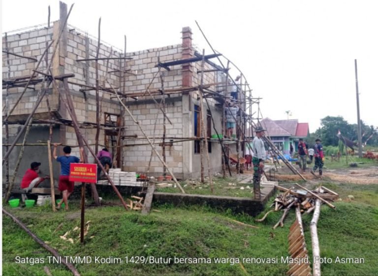 SEJUMLAH FASILITAS UMUM TERUS DIGENJOT SATGAS TNI TMMD KE-117 KODIM 1429/BUTUR