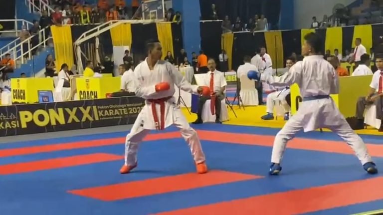 DUA KARATEKA SULTRA LOLOS MENUJU PON SUMUT-ACEH 2024