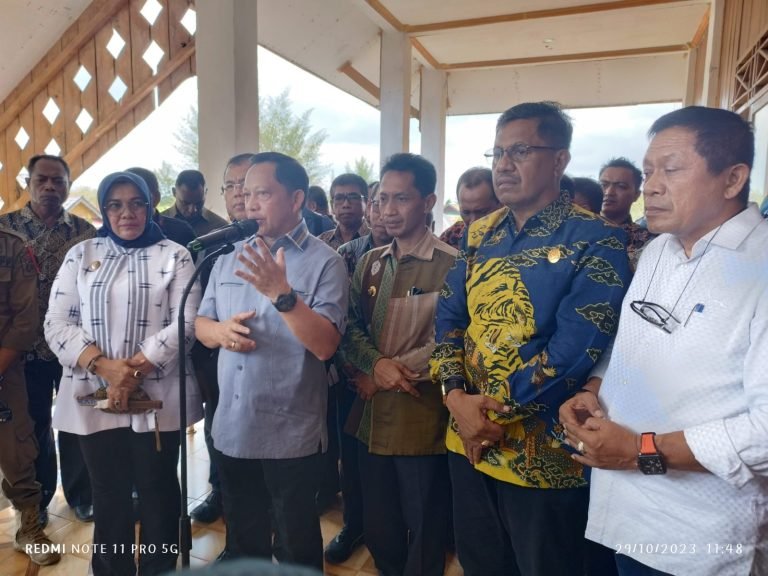 HUGUA SARANKAN PEMKAB WAKATOBI KEMBANGKAN SEKTOR LAUT