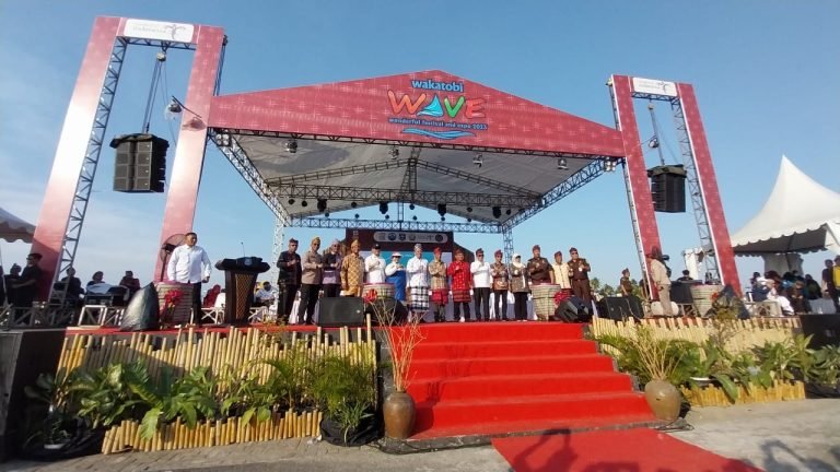 PESAN PJ GUBERNUR SULTRA SAAT MEMBUKA WAKATOBI WAVE 2023