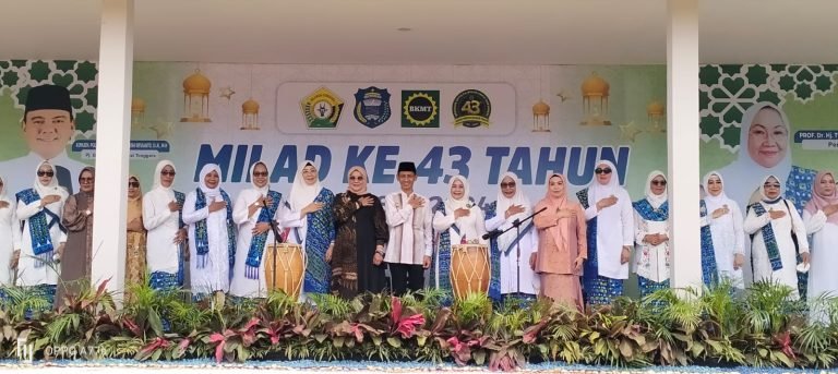 BUPATI WAKATOBI MEMBUKA MILAD BKMT SULTRA KE-43, BEGINI PESAN KETUA DPW BKMT