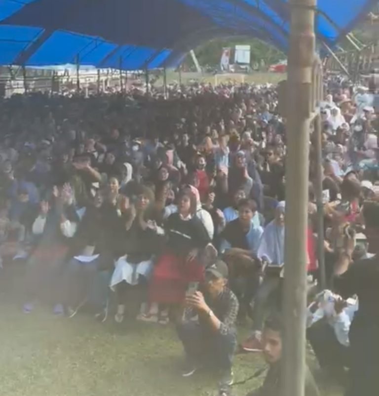 ASR-HUGUA GELAR SILATURAHMI DENGAN RIBUAN WARGA KELURAHAN ALOLAMA KENDARI