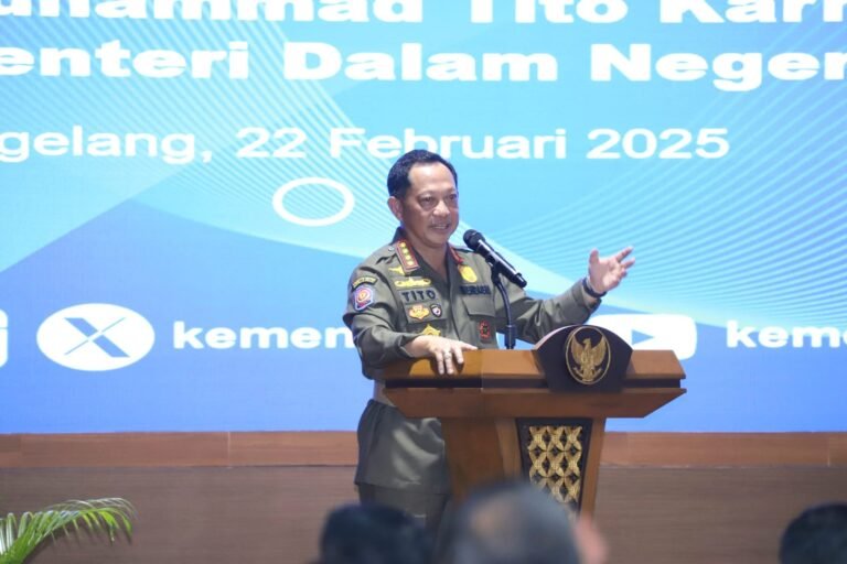 Buka Kegiatan Retret di Akmil Magelang, Mendagri Sarankan Semua Kepala Daerah Bentuk Mal