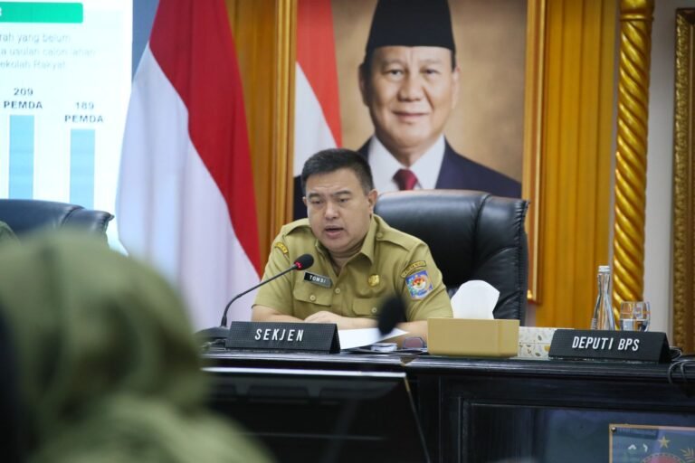 Sekjen Kemendagri Minta Pemerintah Daerah Percepat Realisasi Program Prioritas Nasional