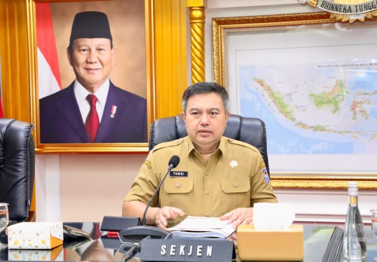 Sekjen Kemendagri Dorong Evaluasi Kinerja Daerah Terkait Pengendalian Inflasi