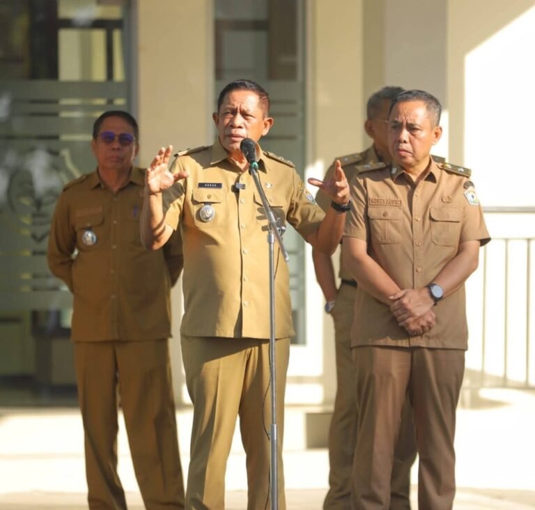 Sidak di Dinas Tanaman Pangan dan Peternakan, Wagub Sultra Temukan Tingkat Kehadiran Pegawai di Atas 80 Persen