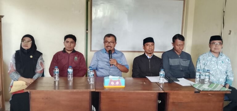 Yayasan Hasanah Wakatobi Gelar Konferensi Pers, Ketua STAI Wakatobi Ajak Semua Pihak Saling Koreksi Diri