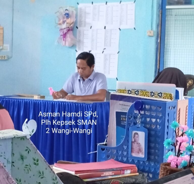 Dari Dekat Kondisi SMAN 2 Wangi-Wangi Sebelum dan Saat Dipimpin Kepsek PLH