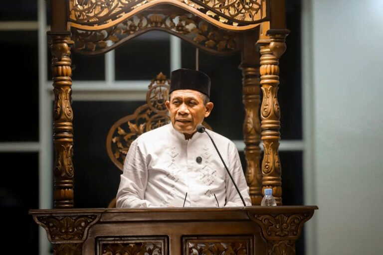 Safari Ramadhan 1447 H di Masjid Al Alam Kendari, Begini Pesan Wagub Sultra
