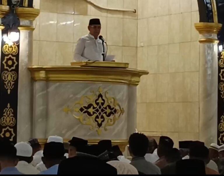 Wali Kota Baubau Safari Ramadhan 1447 Hijiriah Perdana di Masjid Raya
