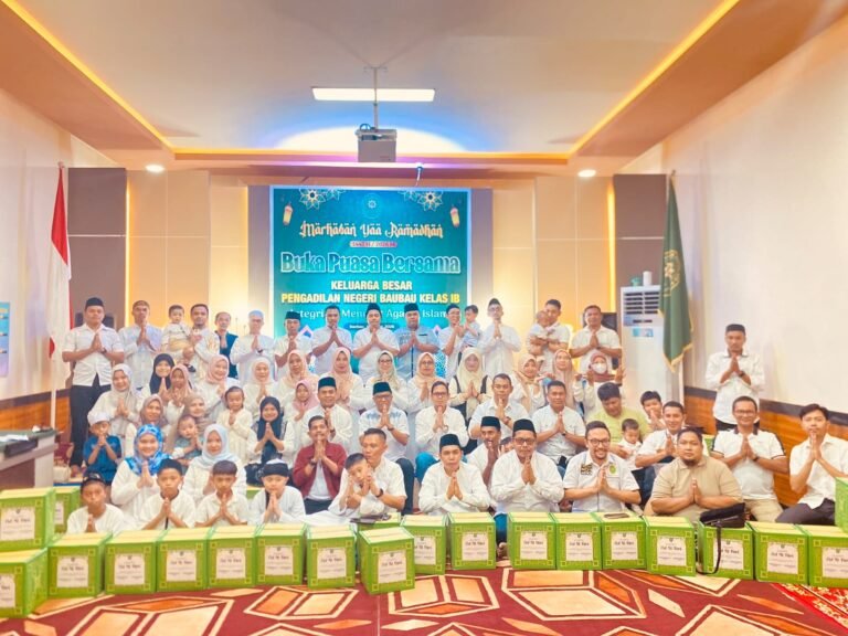 Bukber PN Baubau Diisi Dengan Tausiyah Ramadhan