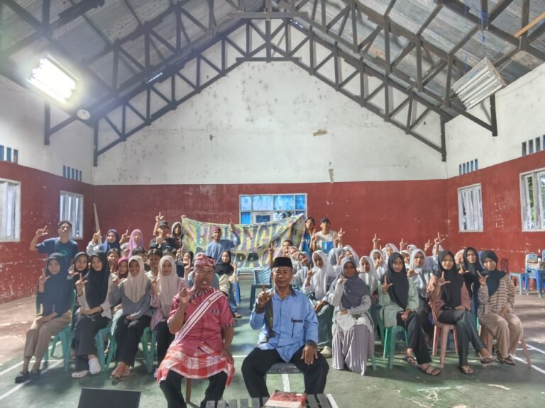 Jakom Limbo Gelar Binongko Membaca  untuk Mendorong Semangat Literasi