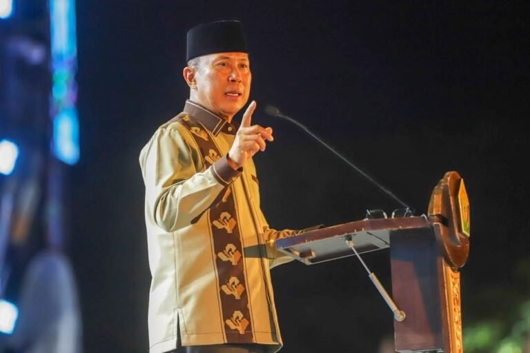 Gunakan Dana Pribadi, Gubernur Sultra Siapkan Rp 1,8 Milyar Beasiswa untuk Mahasiswa