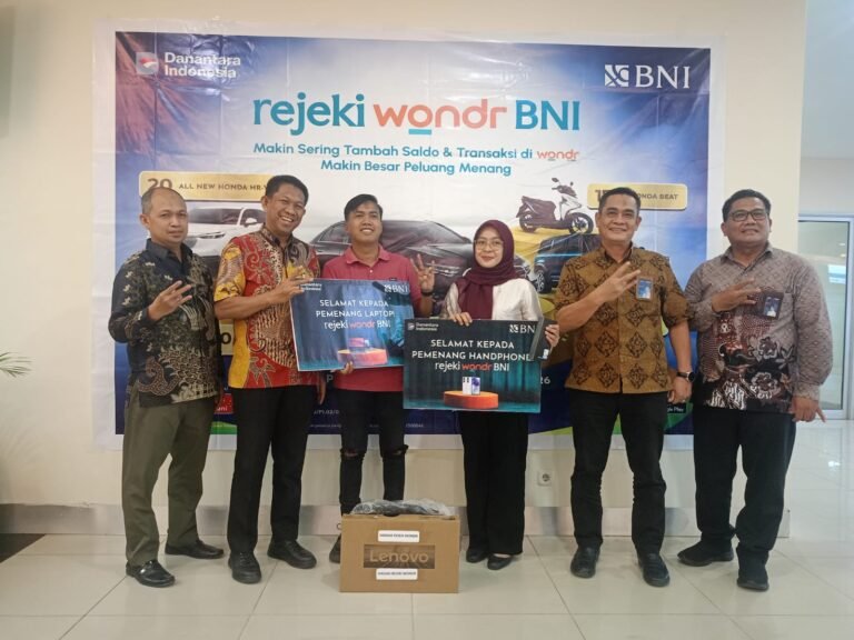 Program Rejeki Wondr Bagi-Bagi Hadiah ke Nasabah BNI Baubau