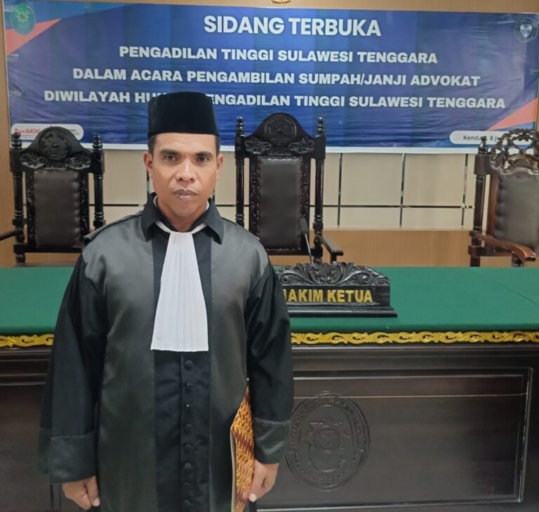Wakil Ketua PWI Sultra Bidang Advokasi dan Pembelaan Resmi Disumpah Jadi Advokat PERADI